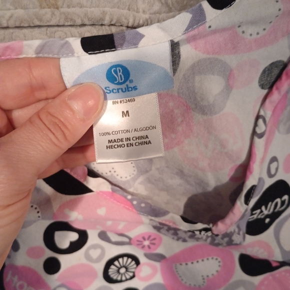 Scrub set - Picture 2 of 4